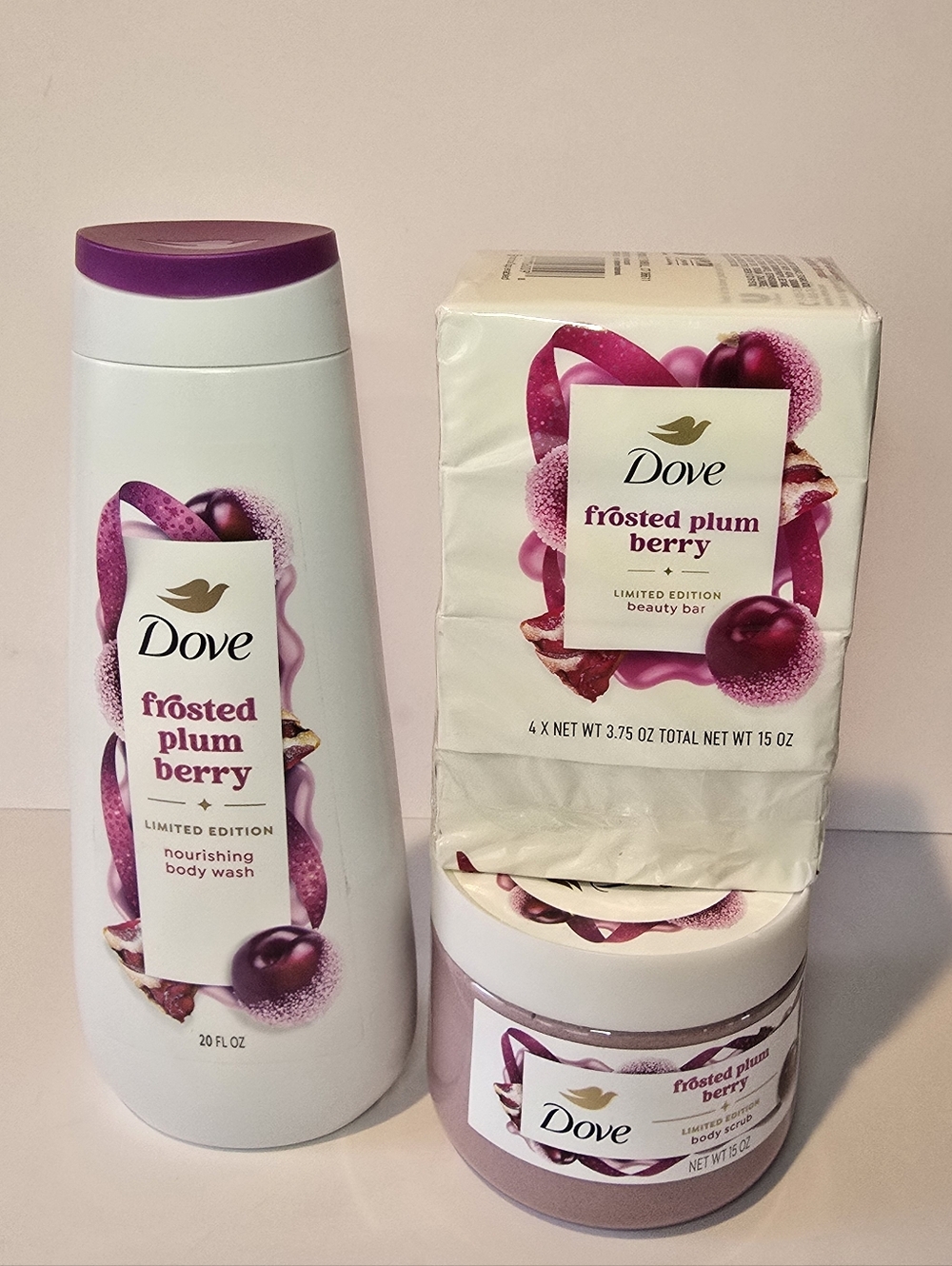Dove Set Frosted Plum Berry Nourishing Body Wash , Scrub, Barsoap